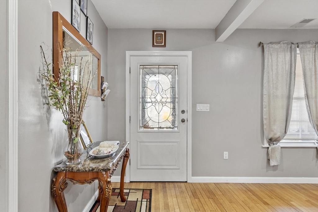 38 Burdette Road Dracut, MA 01826 - Photo 3 of 39