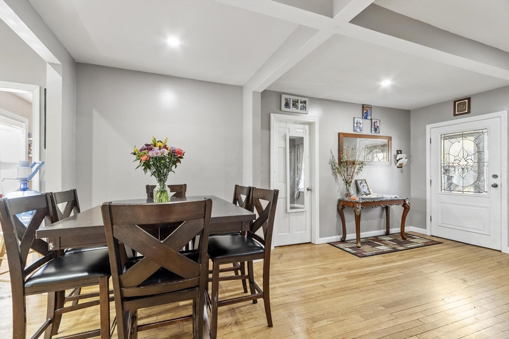 38 Burdette Road Dracut, MA 01826 - Photo 6 of 39