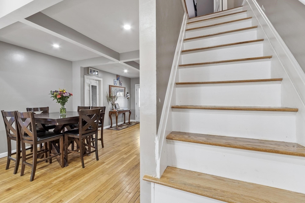 38 Burdette Road Dracut, MA 01826 - Photo 7 of 39