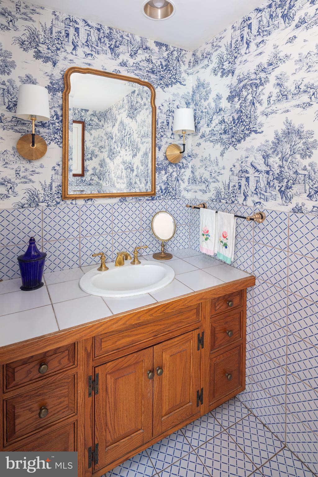 137 Davis Road Malvern, PA 19355 - Photo 28 of 61 Powder Room