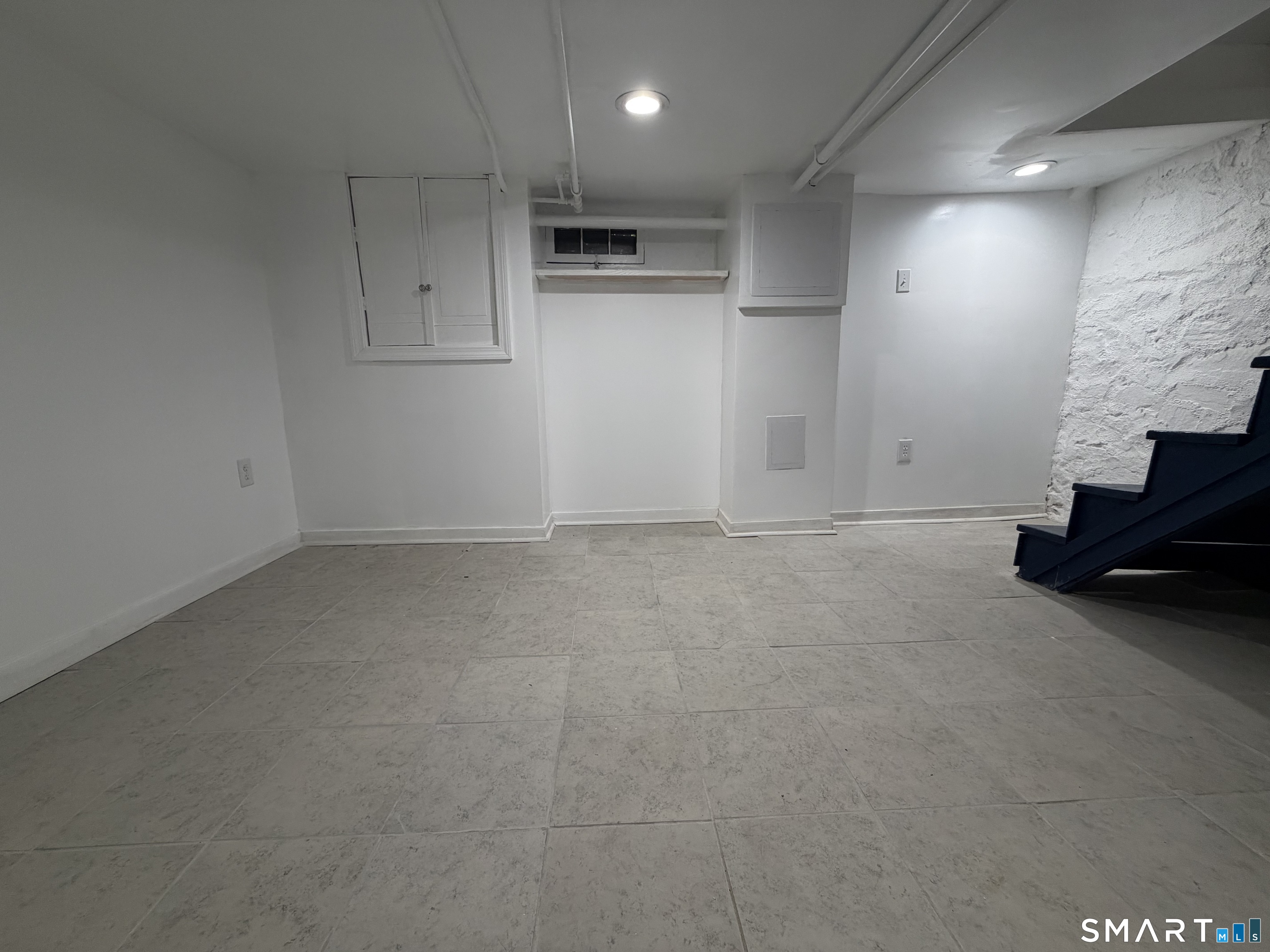 109 Waterman Street Bridgeport, CT 06607 - Photo 14 of 17