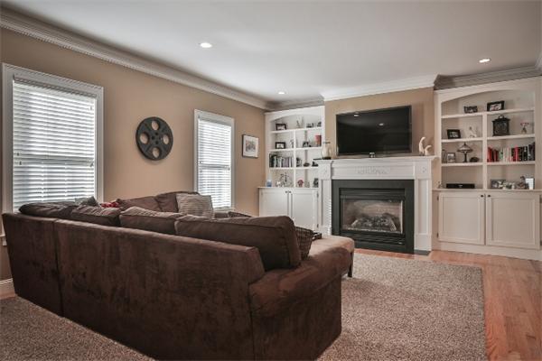 3 Sweeney Ridge Road Bedford, MA 01730 - Photo 8 of 30 Gallery Image 8