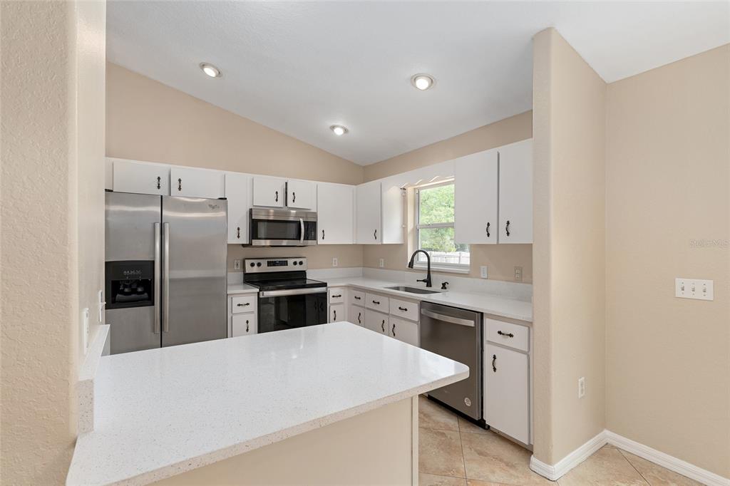 2213 Southwest 146th Loop Ocala, FL 34473 - Photo 14 of 48 Gallery Image 14