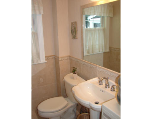 21 Palmer Road Beverly, MA 01915 - Photo 17 of 22 Gallery Image 17
