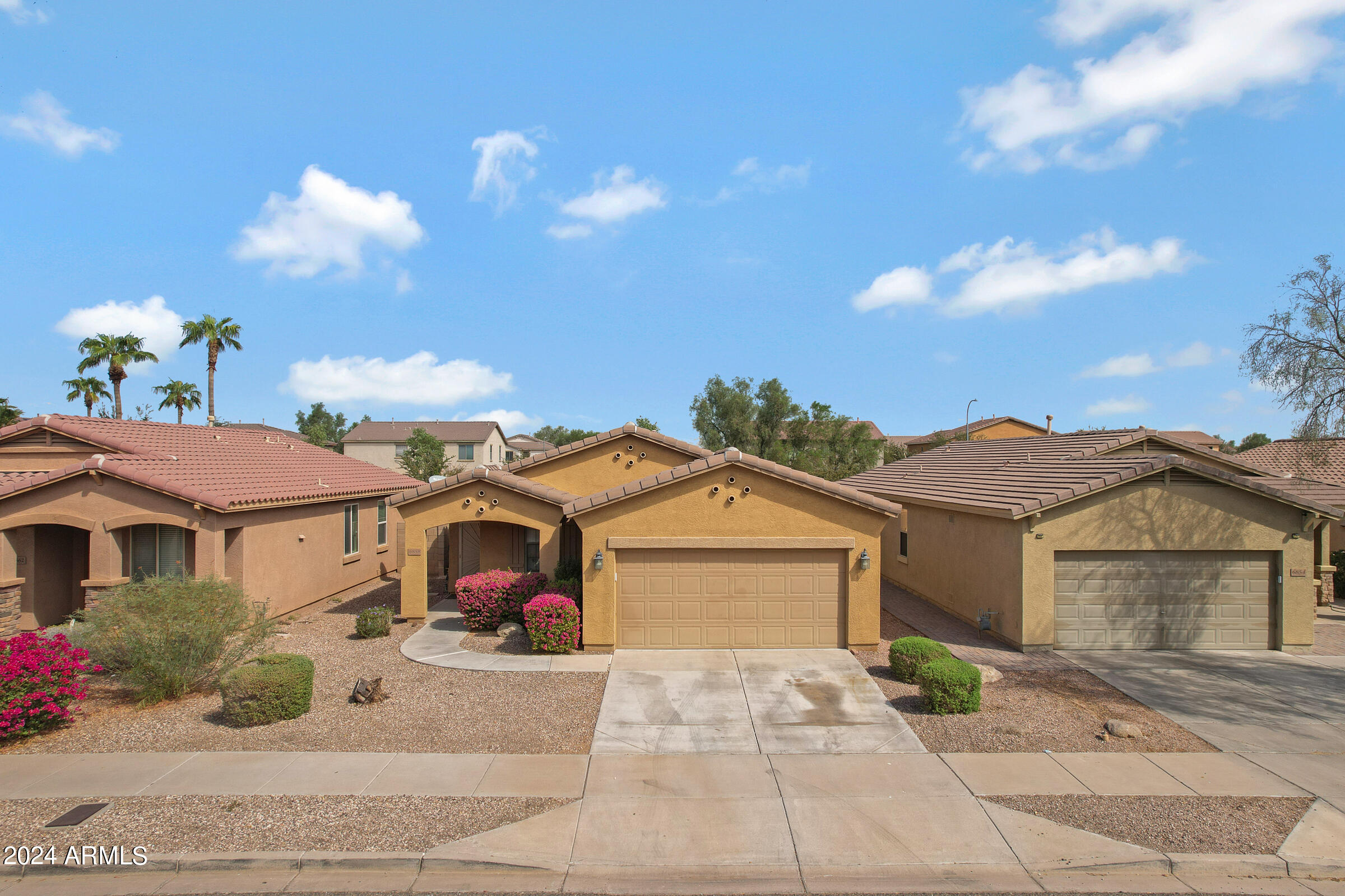 6858 West Darrel Road Laveen, AZ 85339 - Photo 3 of 56 6858 W Darrel Rd-28