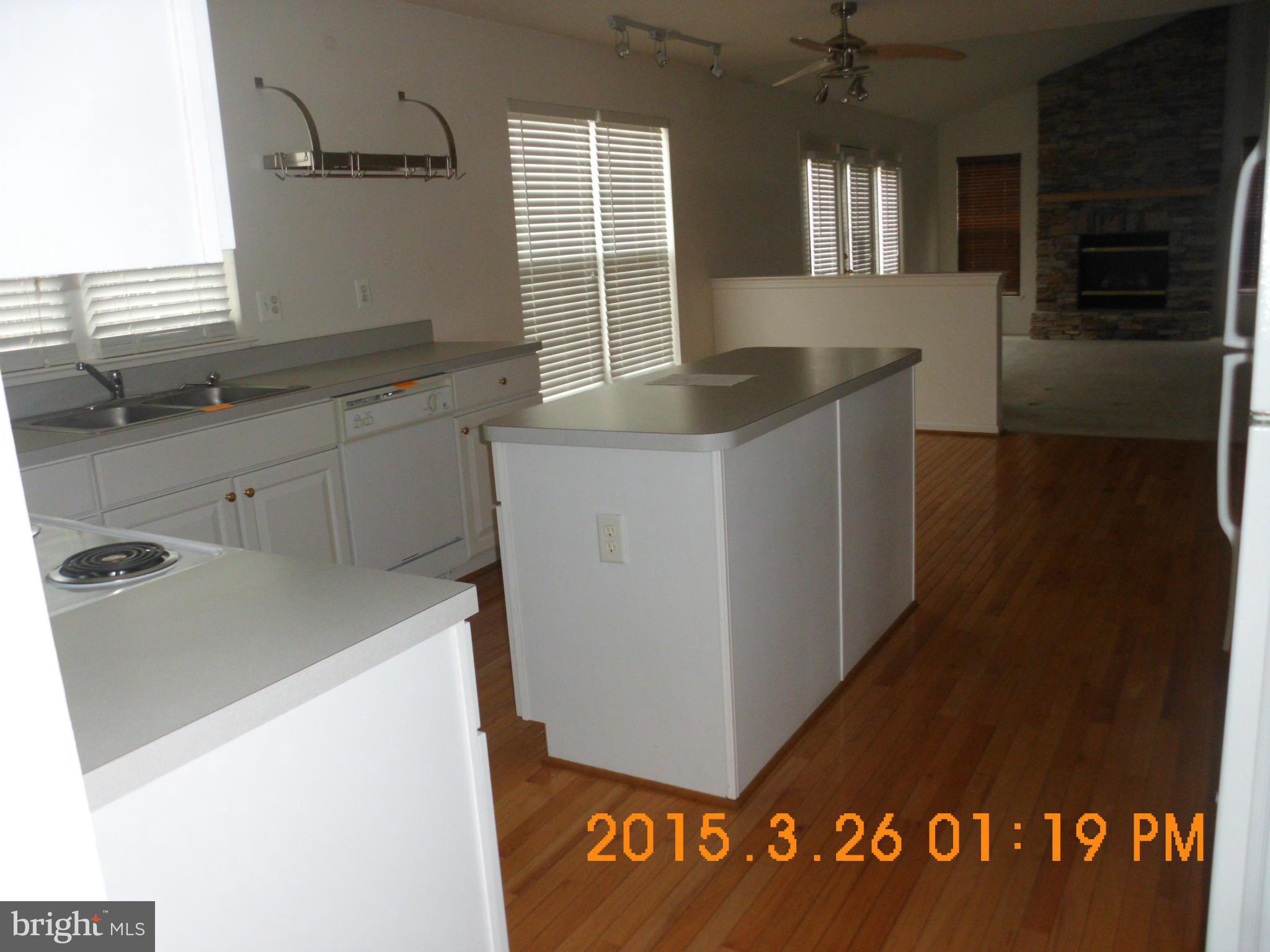 10200 Waterwell Way Laurel, MD 20708 - Photo 5 of 25 Kitchen