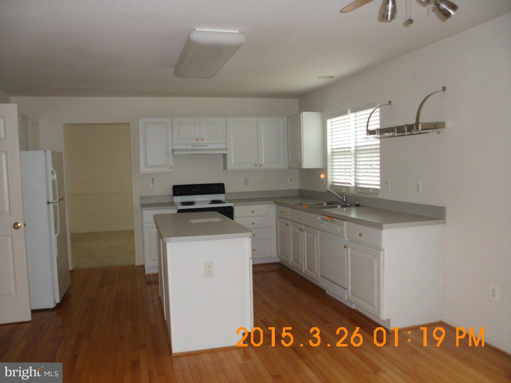 10200 Waterwell Way Laurel, MD 20708 - Photo 10 of 25 Kitchen