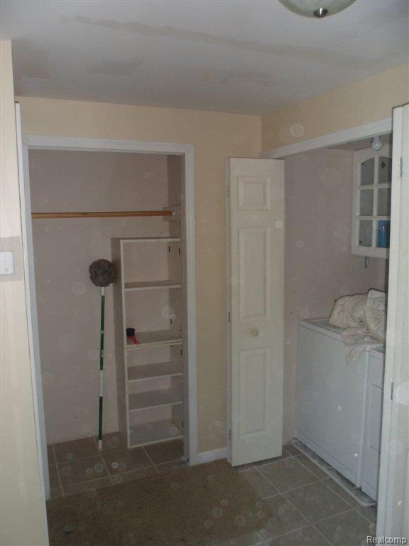 3254 Avalon Road Rochester, MI 48309 - Photo 12 of 20 1st Flr Laundry.jpg