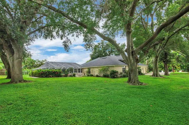 $525,000 | 345 South Lake Florence Drive, Winter Haven, FL 33884