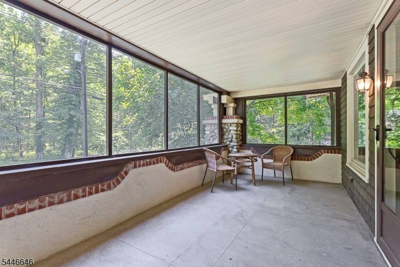 103 Kitchell Road Morristown, NJ 07960 - Photo 6 of 48