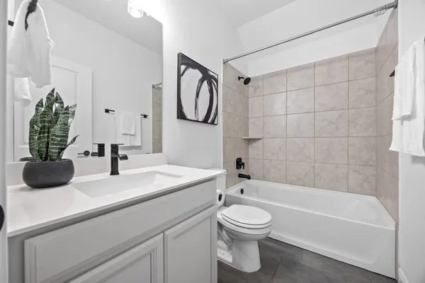 $579,900 | 208 Olinda Way, Liberty Hill, TX 78642