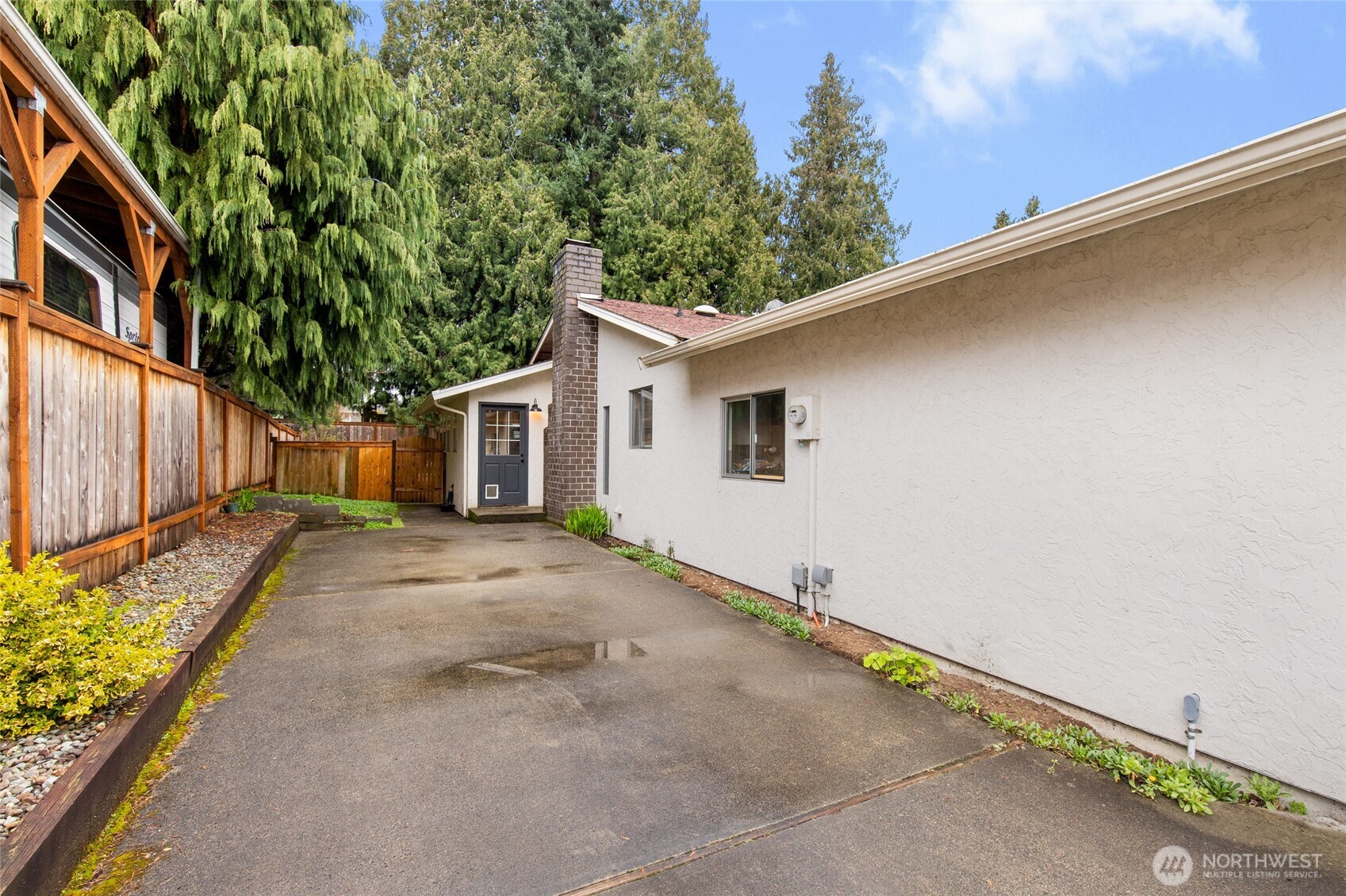 8924 Northeast 191st Place Bothell, WA 98011 - Photo 35 of 37