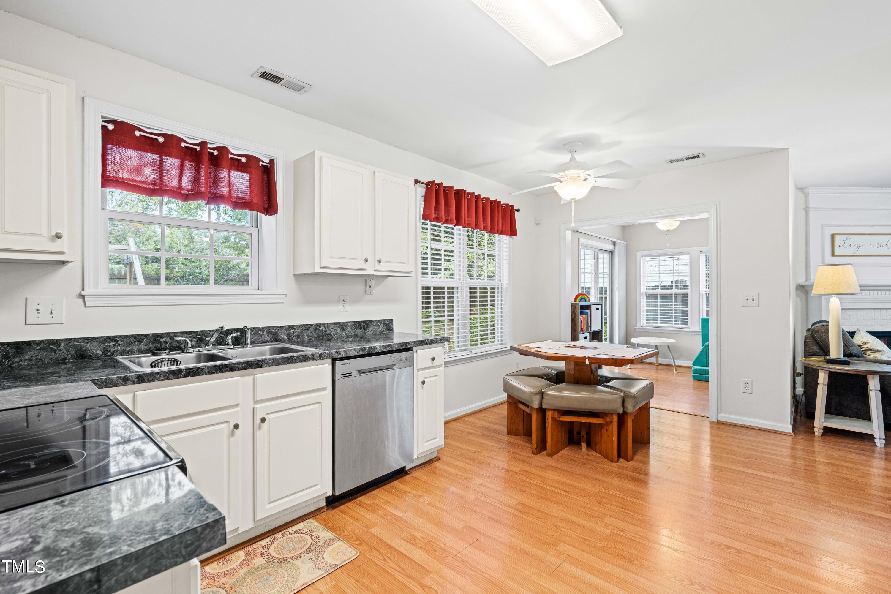 202 Ridge Lake Drive Apex, NC 27539 - Photo 12 of 24 12