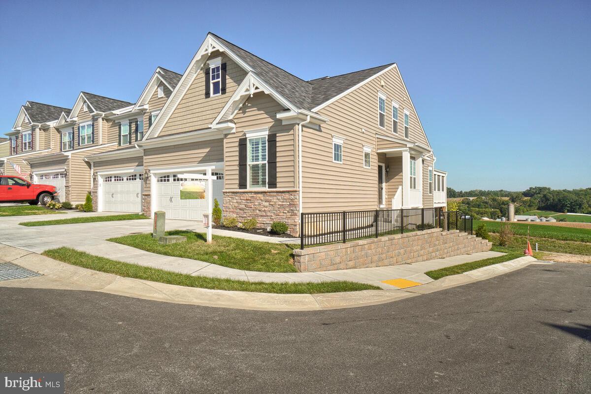 2944 Union Square Road, Unit 43 New Windsor, MD 21776 - Photo 4 of 41 Gallery Image 4