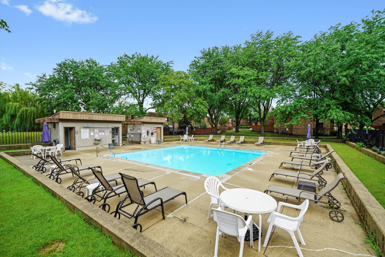 1926 Prairie Square, Unit 210B Schaumburg, IL 60173 - Photo 17 of 20