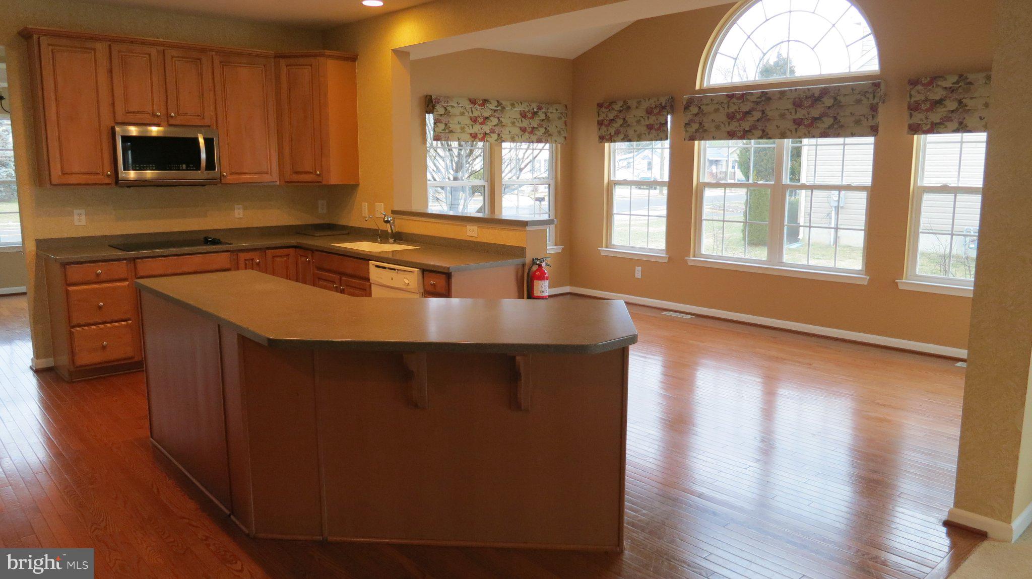 3 Lardner Road Burlington, NJ 08016 - Photo 9 of 28 Spacious kitchen with natural light.