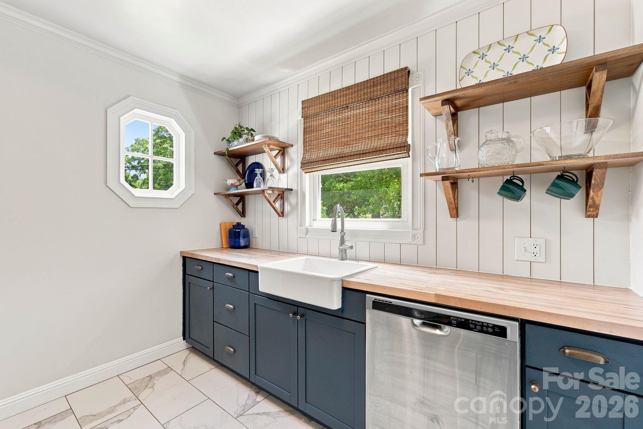 2438 Remount Road Charlotte, NC 28208 - Photo 11 of 30 Gallery Image 11