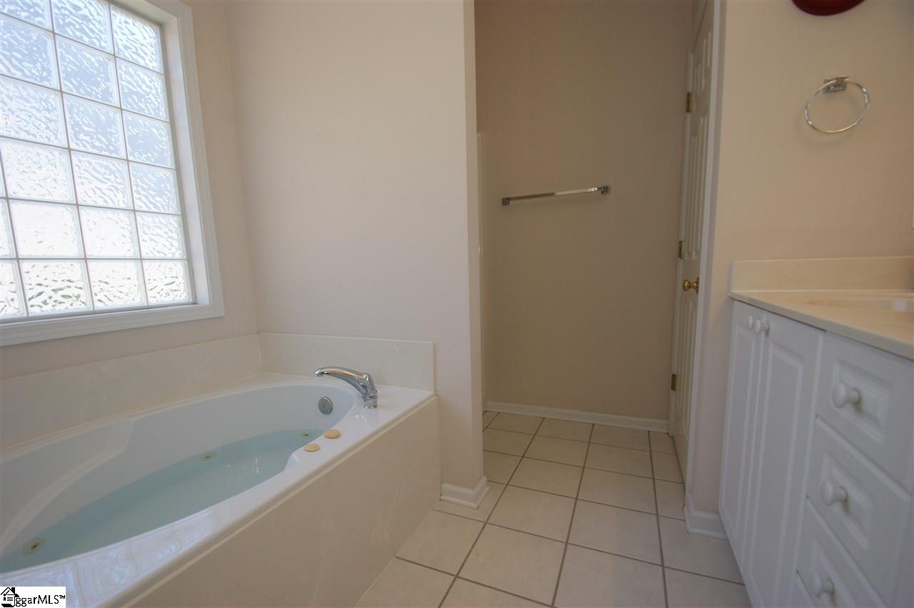104 West Spindletree Way Greer, SC 29650 - Photo 13 of 22 Gallery Image 13