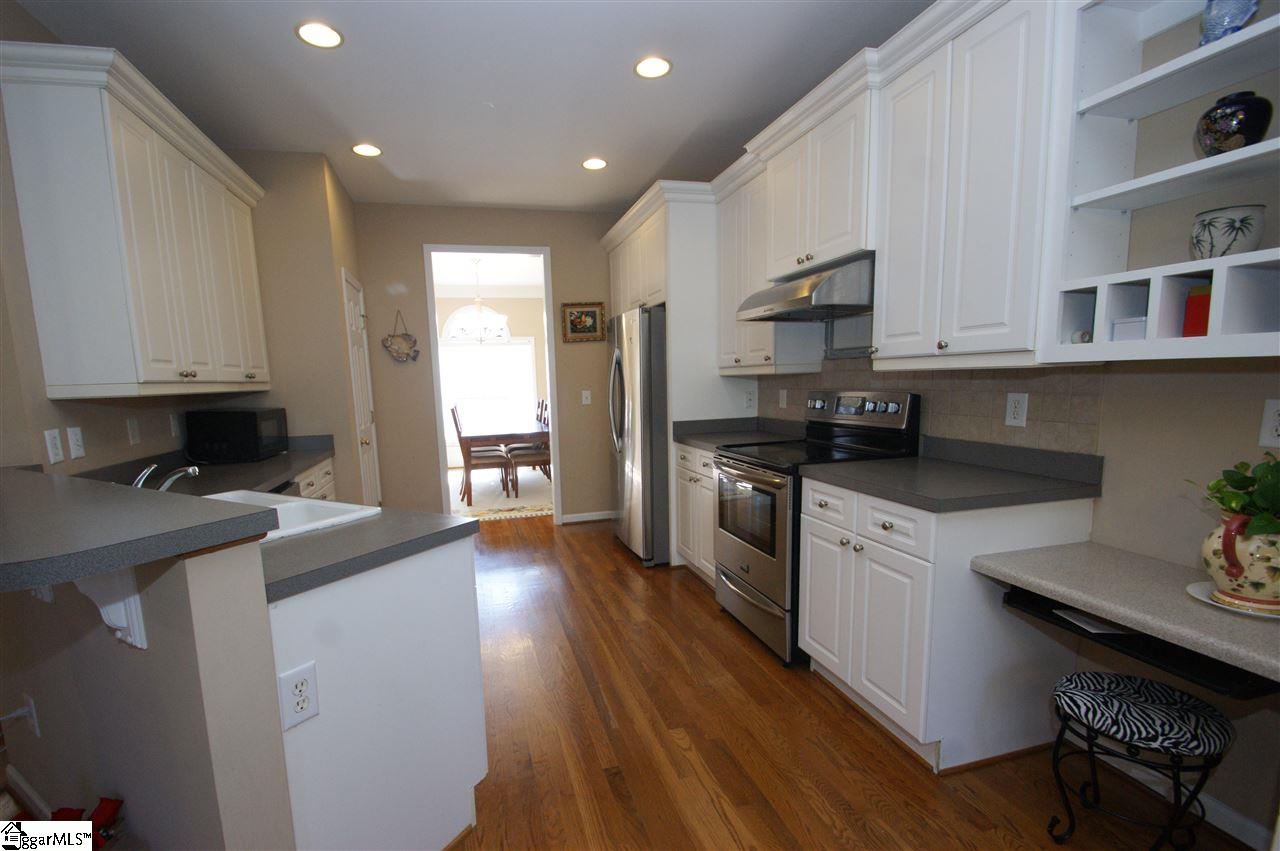 104 West Spindletree Way Greer, SC 29650 - Photo 6 of 22 Gallery Image 6