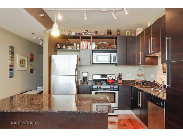 225 South Sangamon Street, Unit 611 Chicago, IL 60607 - Photo 4 of 10