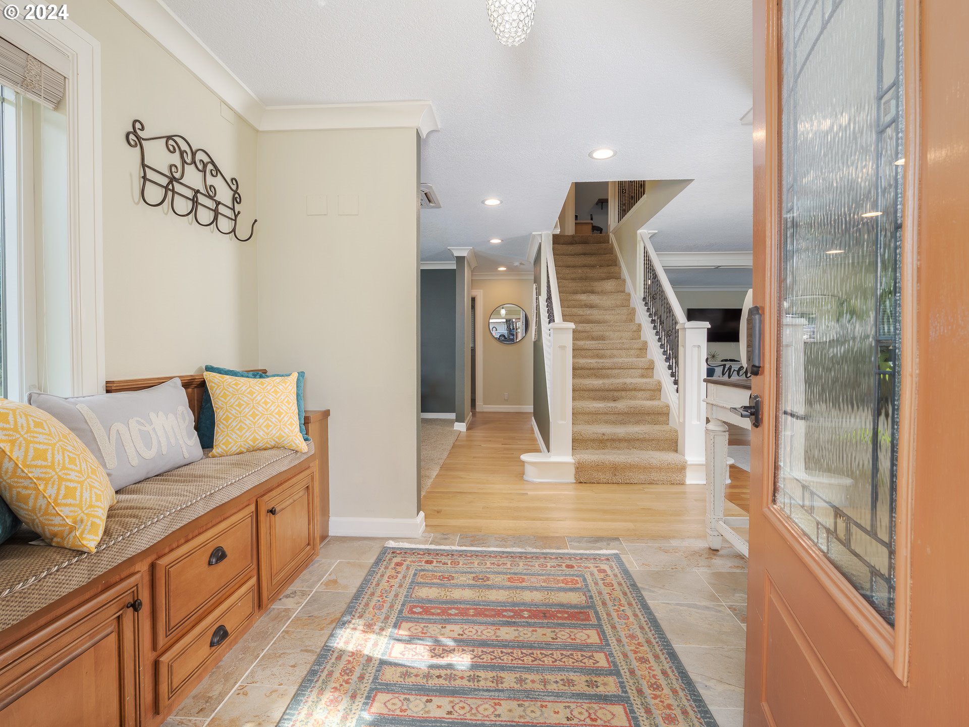 25200 Southwest McConnell Road Sherwood, OR 97140 - Photo 4 of 48 Entrance/Foyer