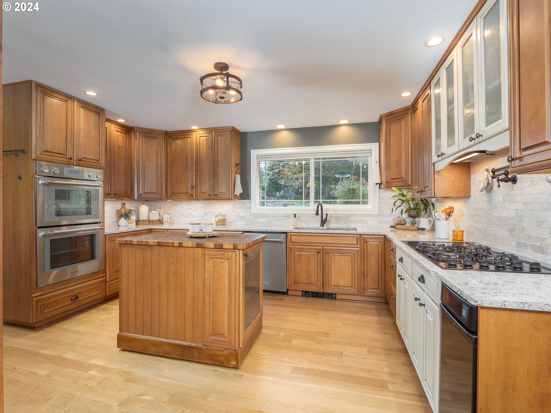 25200 Southwest McConnell Road Sherwood, OR 97140 - Photo 9 of 48