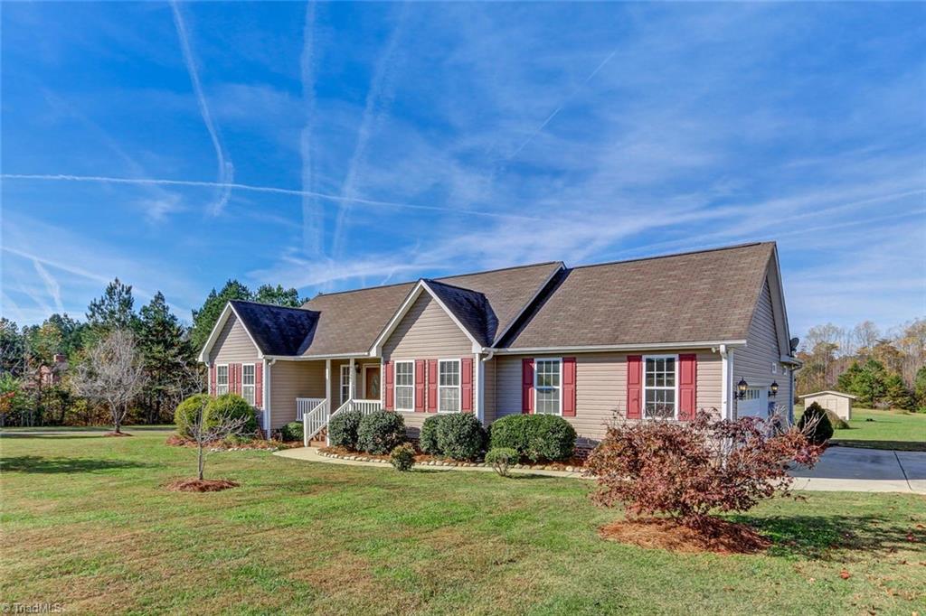 8027 Pritchett Road Browns Summit, NC 27214 - Photo 6 of 30 Gallery Image 6