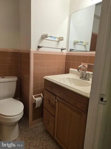 $2,400 | 1228 Elson Road, Brookhaven, PA 19015