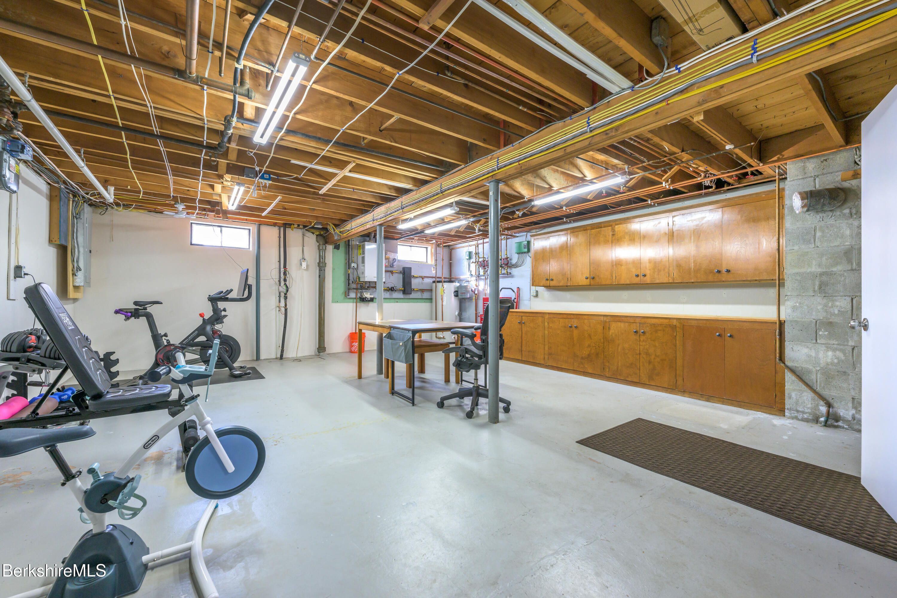 40 Leroi Drive Pittsfield, MA 01201 - Photo 35 of 38 a view of gym