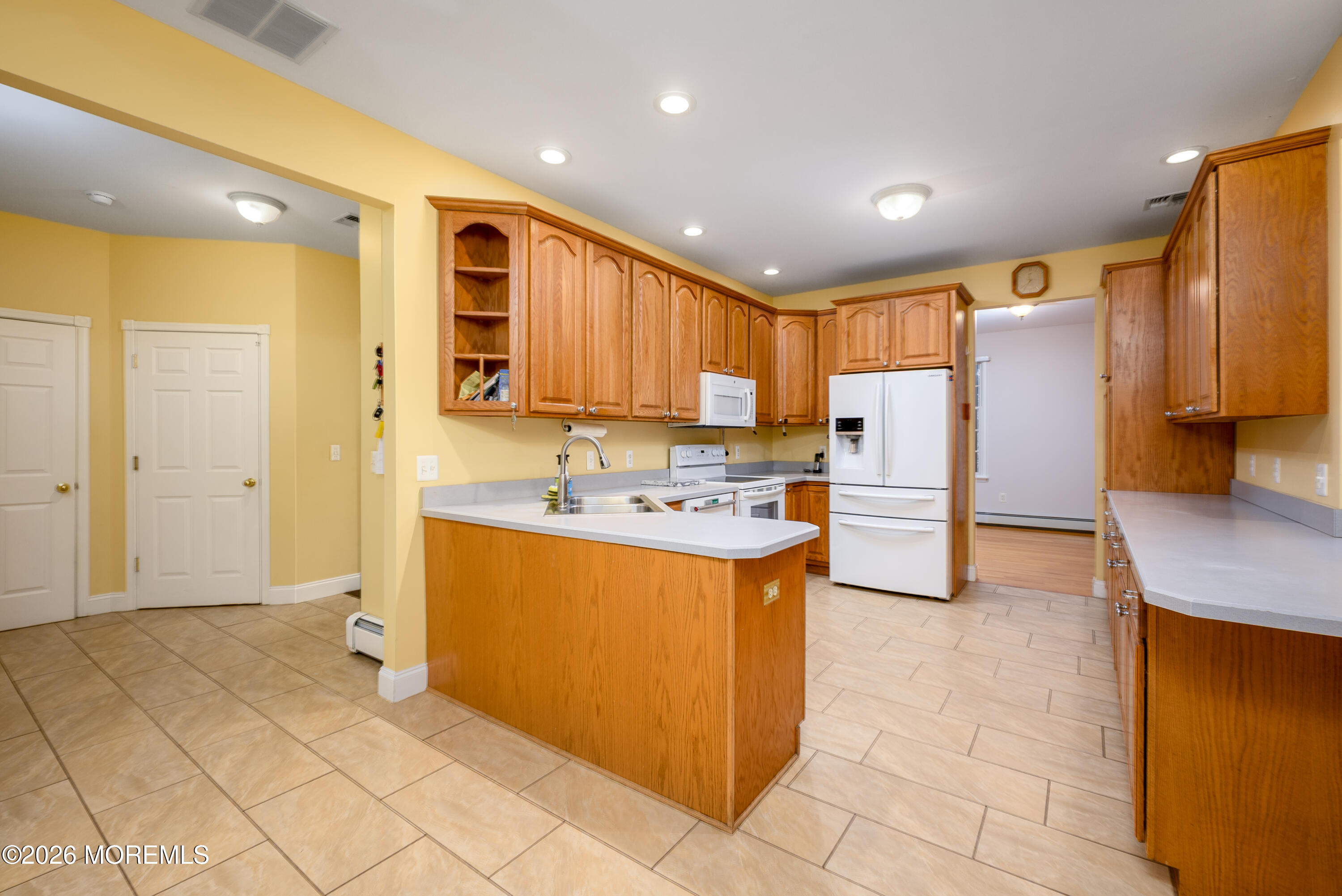 250 Bennett Road Freehold, NJ 07728 - Photo 7 of 33 250_Bennett_Rd-39