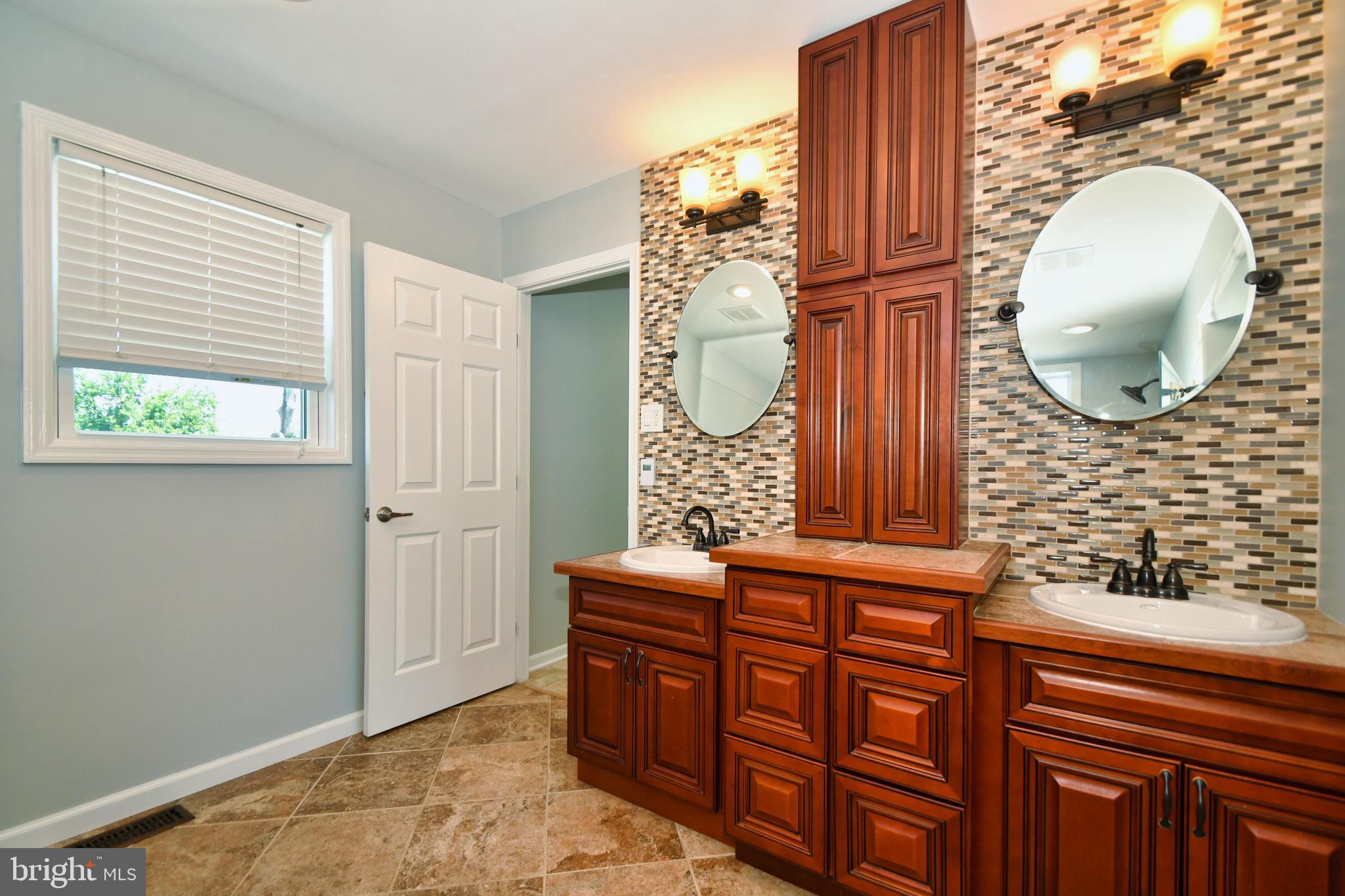 3835 Annadale Road Baltimore, MD 21222 - Photo 35 of 53 Master Bathroom