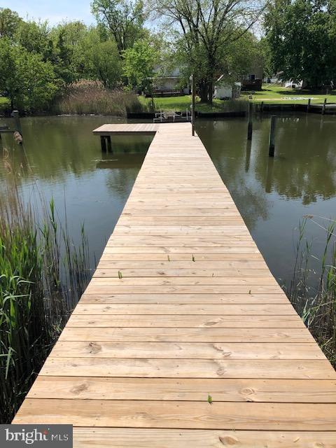 3835 Annadale Road Baltimore, MD 21222 - Photo 6 of 53 New Pier!