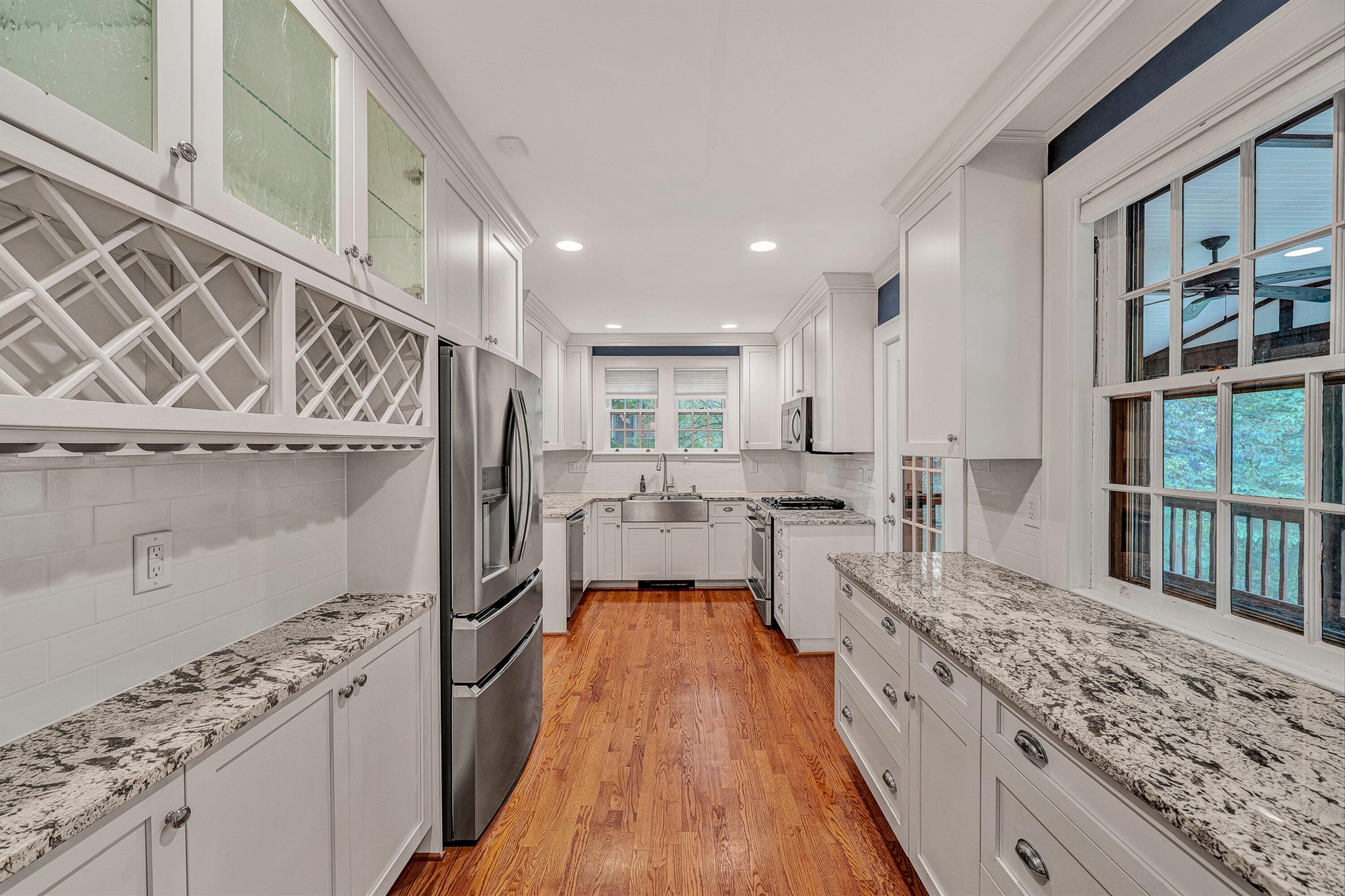3207 White Oak Road Southwest Roanoke, VA 24014 - Photo 7 of 86 05-VM-09911