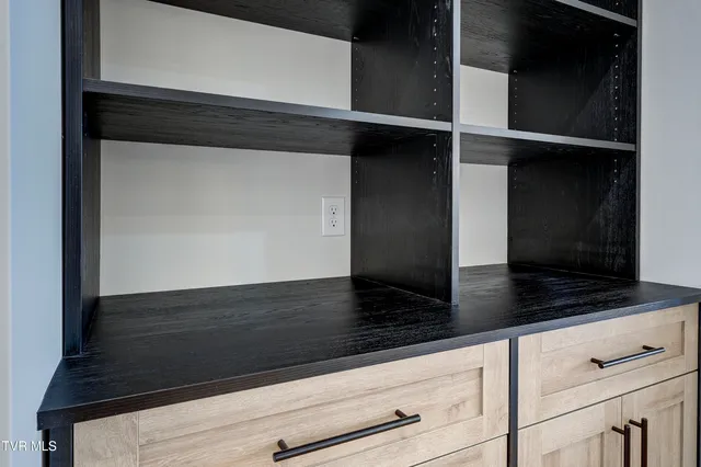 $699,900 | 880 Granby Road, Kingsport, TN 37660