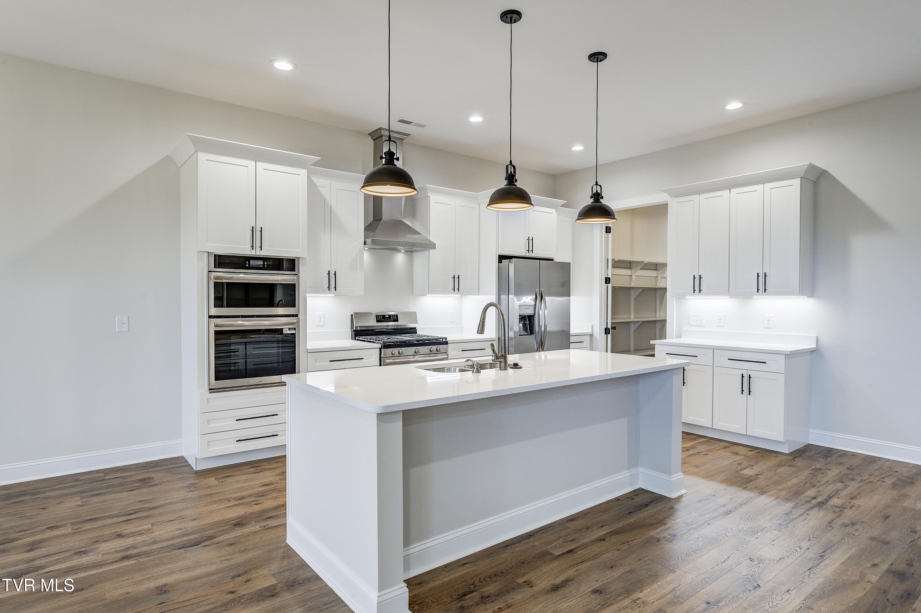 880 Granby Road Kingsport, TN 37660 - Photo 15 of 69 Granby880--6