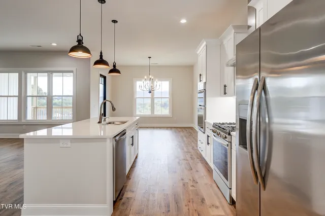 $699,900 | 880 Granby Road, Kingsport, TN 37660