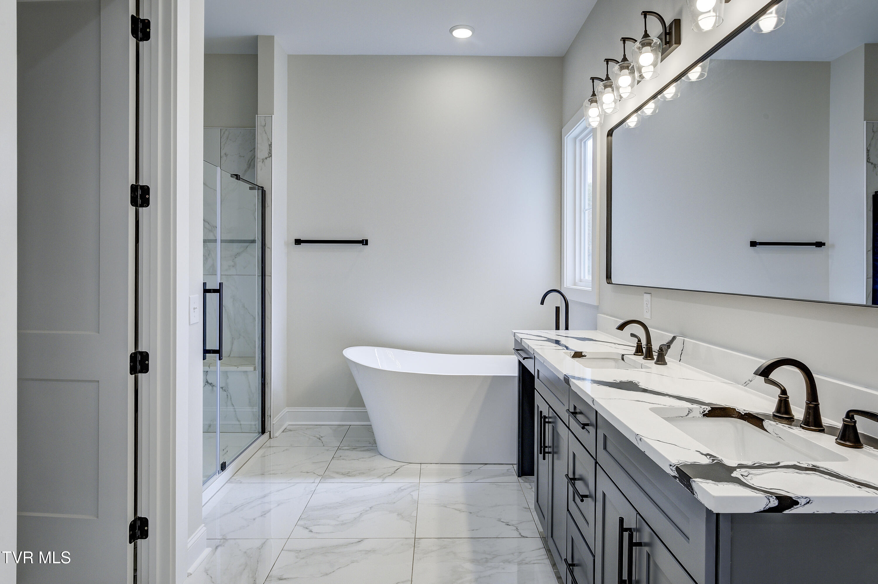 880 Granby Road Kingsport, TN 37660 - Photo 33 of 69 Granby880--19