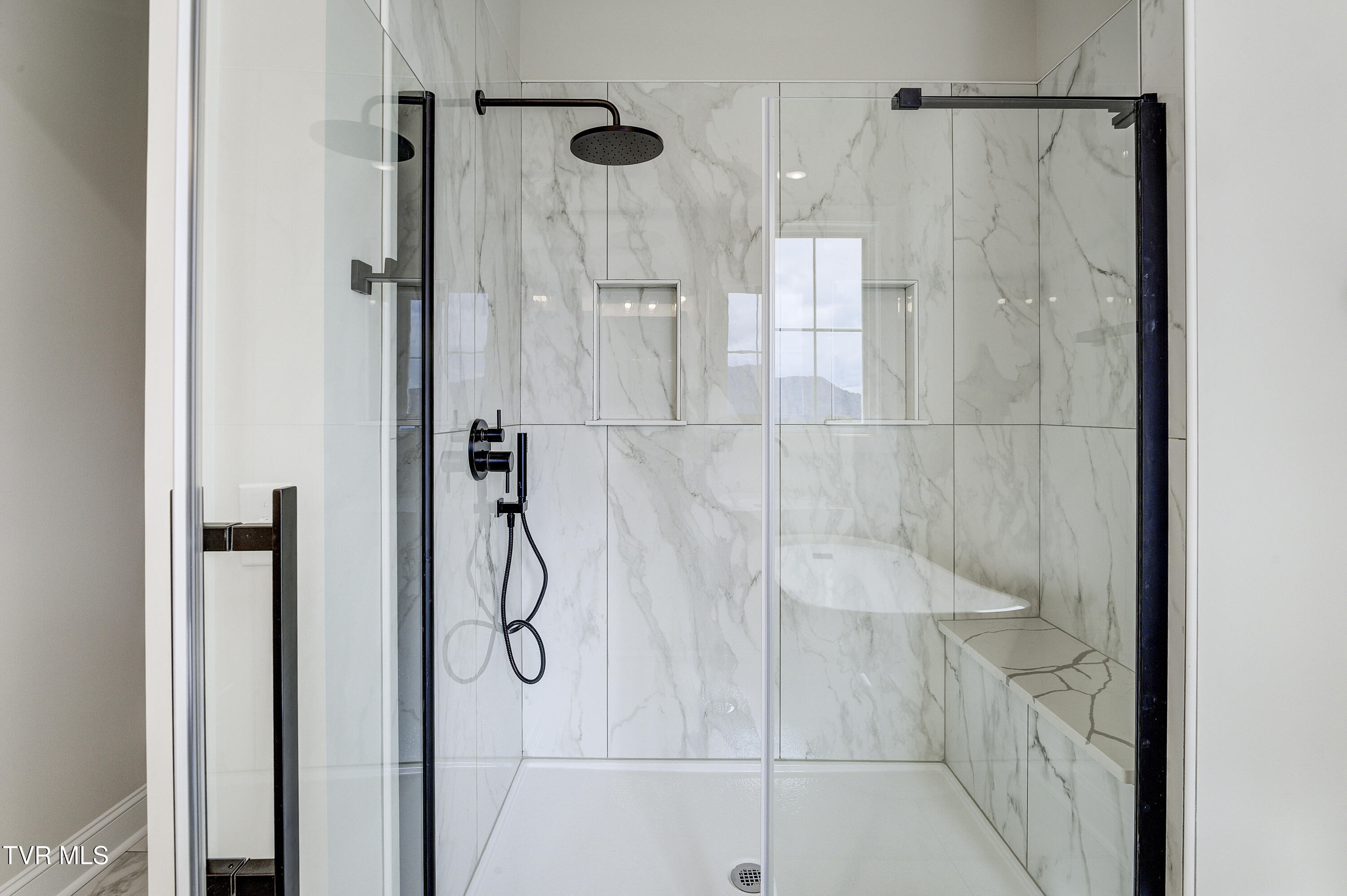 880 Granby Road Kingsport, TN 37660 - Photo 36 of 69 Granby880--23