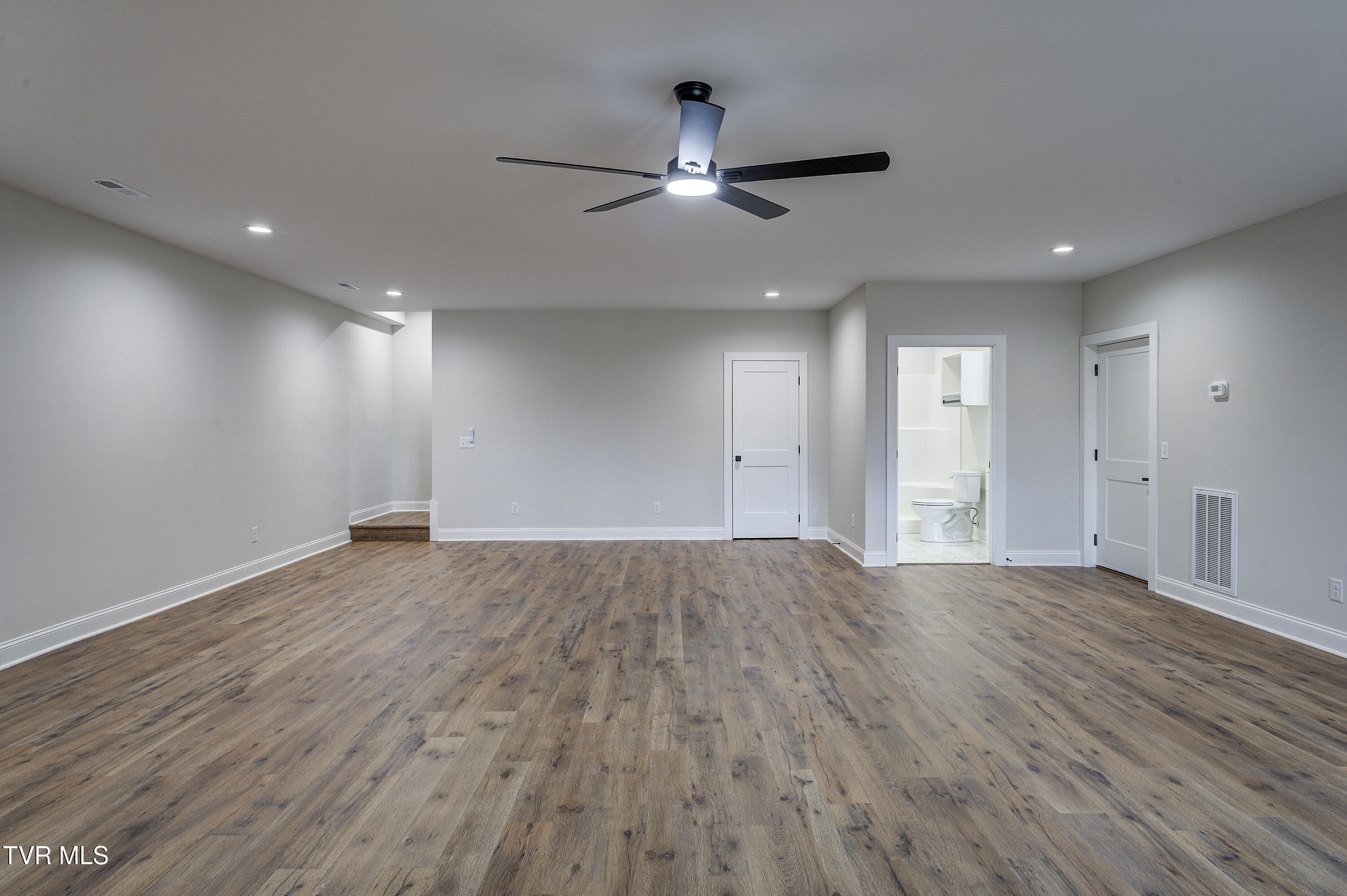 880 Granby Road Kingsport, TN 37660 - Photo 56 of 69 Granby880--48