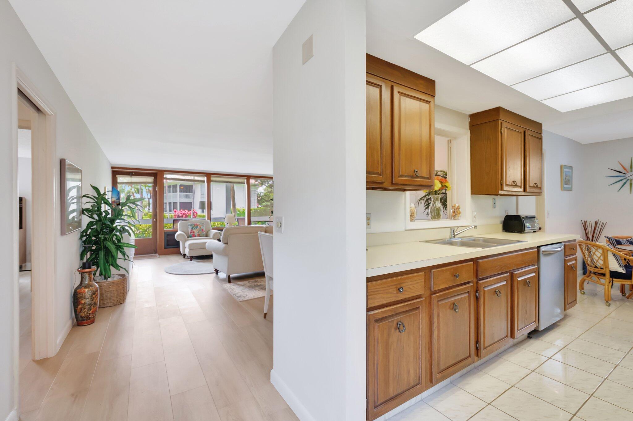 19819 Boca W Drive, Unit 4033 Boca Raton, FL 33434 - Photo 6 of 58 Entrance