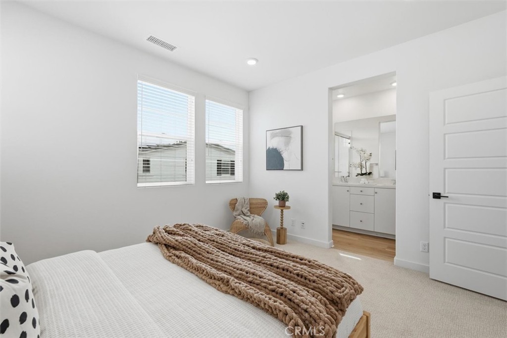361 Gelding Way Rancho Mission Viejo, CA 92694 - Photo 40 of 59 a bedroom with a bed and a window