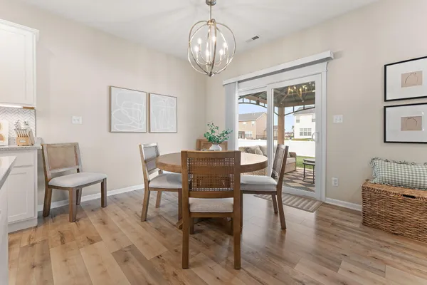 $524,900 | 213 Grandale Drive, Valparaiso, IN 46385