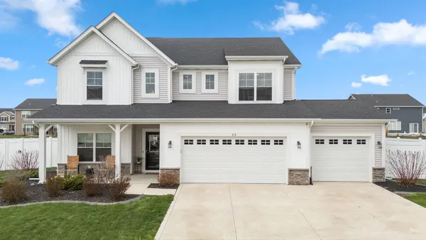 $524,900 | 213 Grandale Drive, Valparaiso, IN 46385