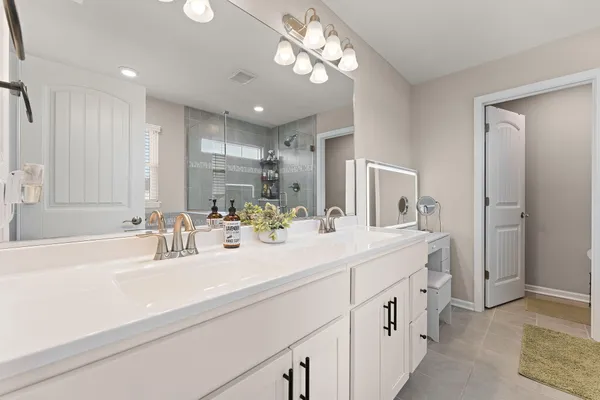 $524,900 | 213 Grandale Drive, Valparaiso, IN 46385