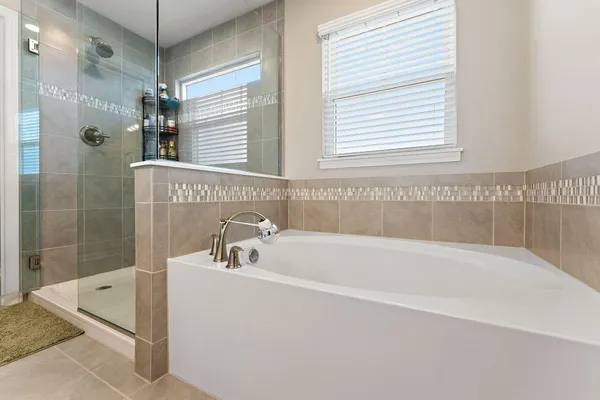 $524,900 | 213 Grandale Drive, Valparaiso, IN 46385