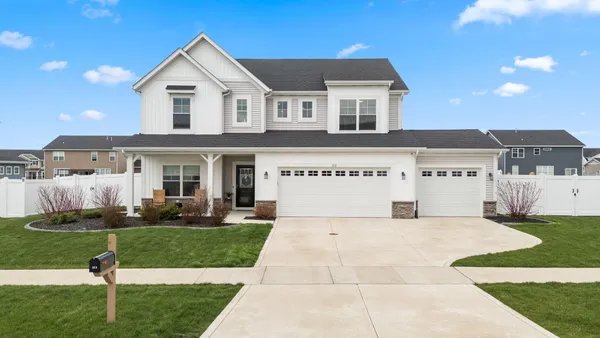 $524,900 | 213 Grandale Drive, Valparaiso, IN 46385