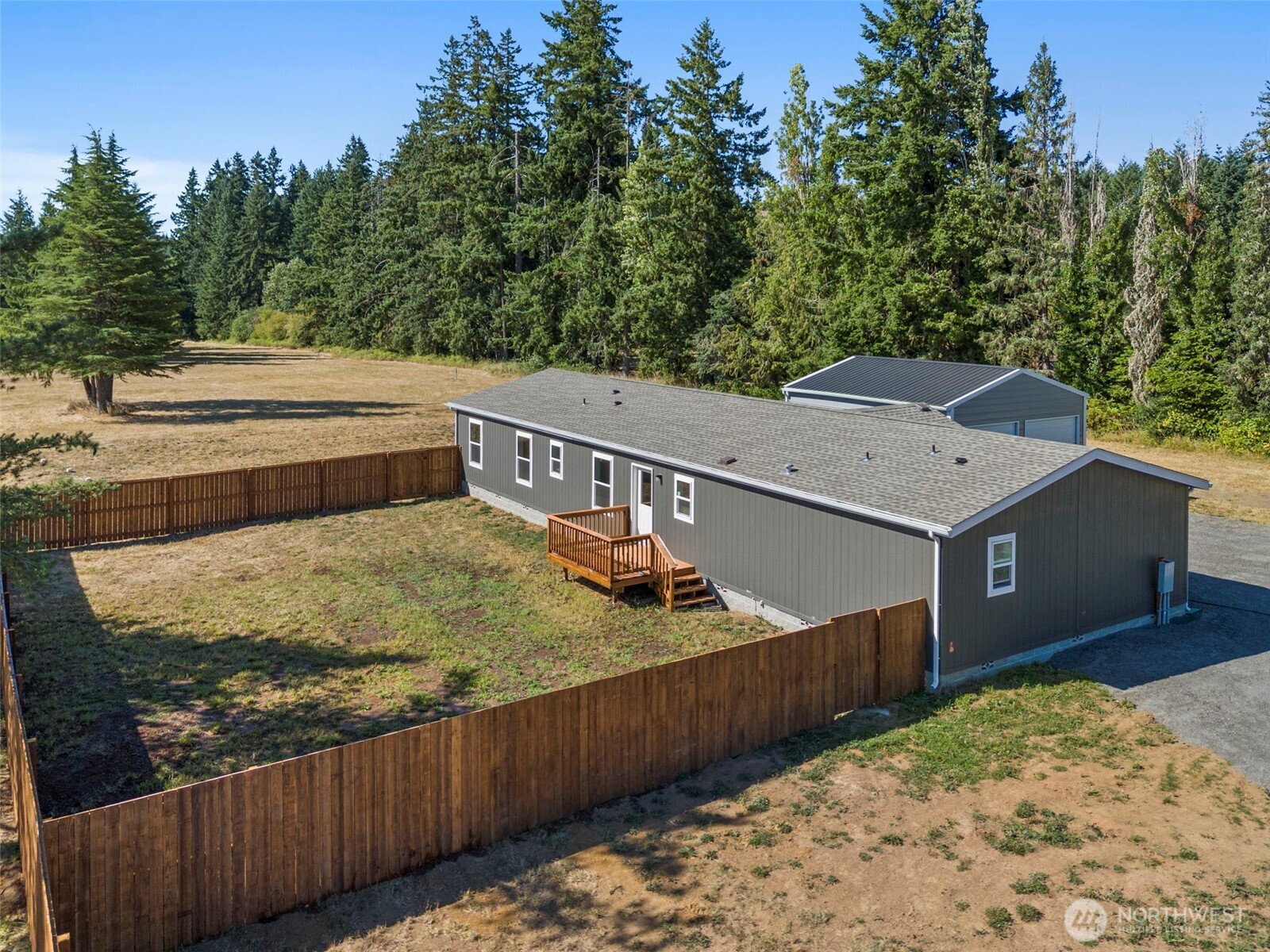 1088 Koontz Road Napavine, WA 98532 - Photo 27 of 36 a view of a couches on the roof deck