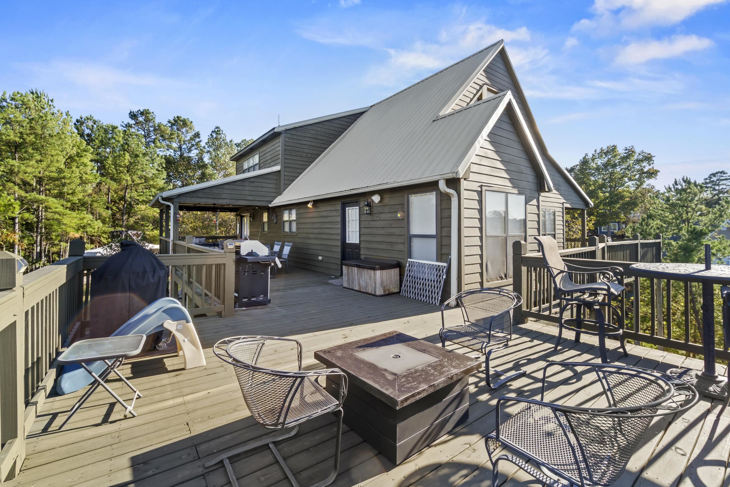15 Marina Point Circle Iuka, MS 38852 - Photo 22 of 24 an outdoor space with furniture