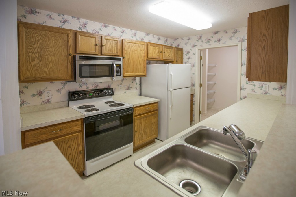 28340 Center Ridge Road, Unit 1010 Westlake, OH 44145 - Photo 10 of 22 Gallery Image 10