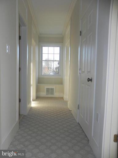 6034 Addison Road Capitol Heights, MD 20743 - Photo 8 of 26 Hallway